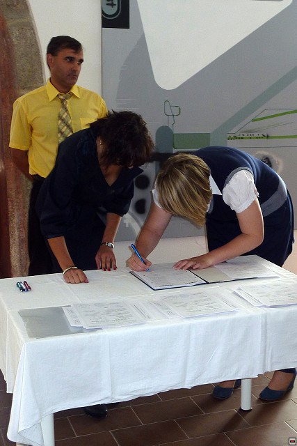 img00015.jpg