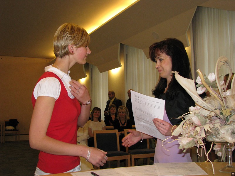 img00027.jpg