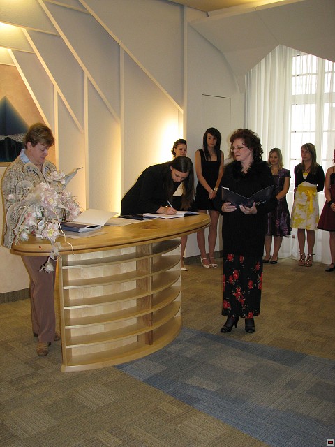 img00082.jpg