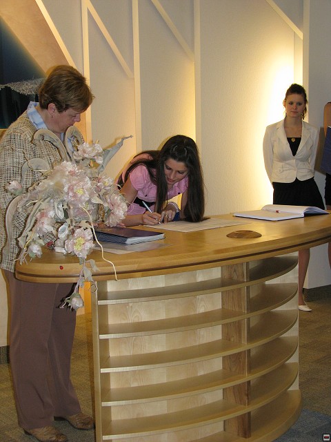 img00084.jpg