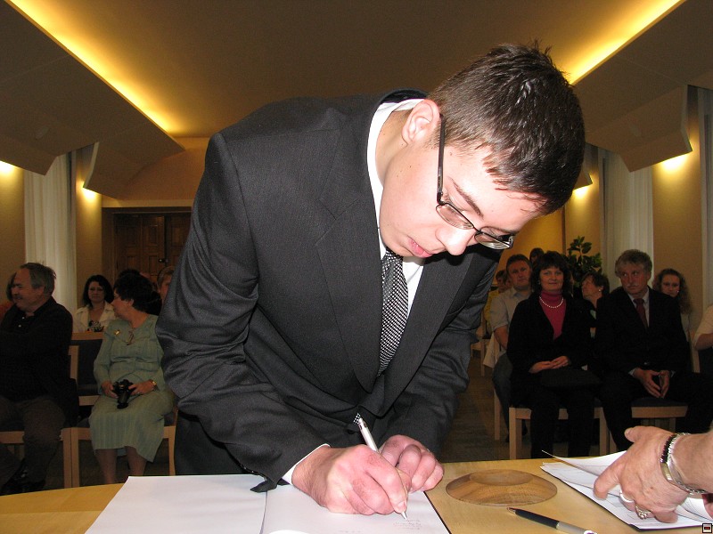 img00164.jpg