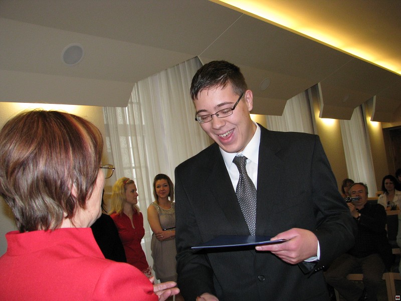 img00165.jpg
