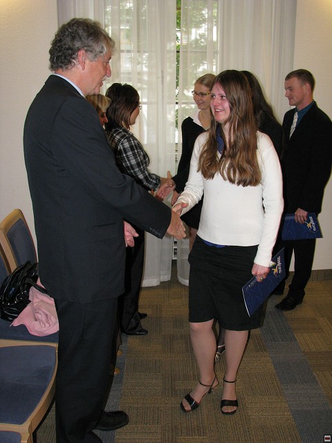 img00205.jpg