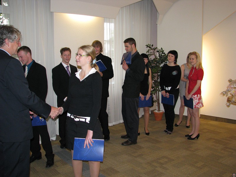 img00206.jpg