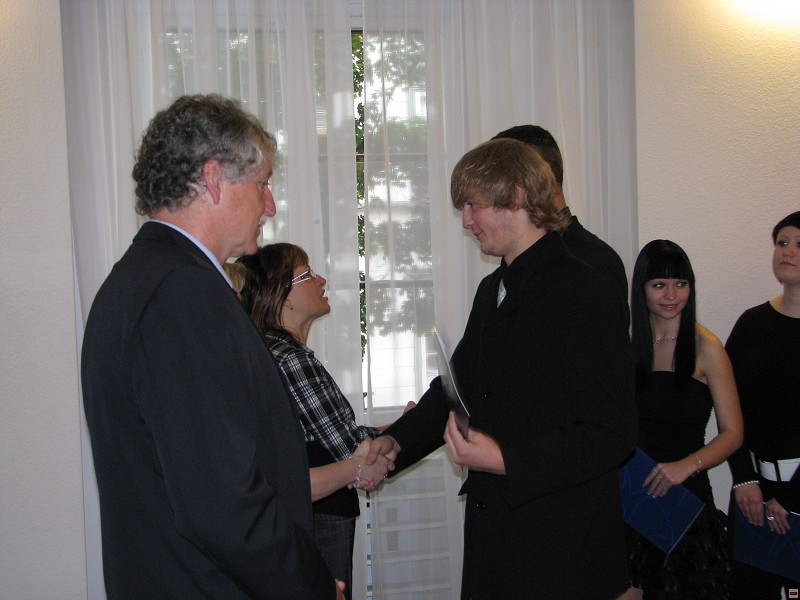 img00208.jpg