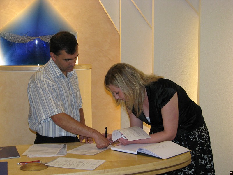 img00257.jpg