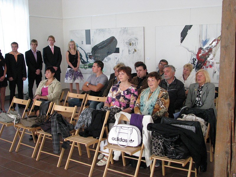 img00010.jpg