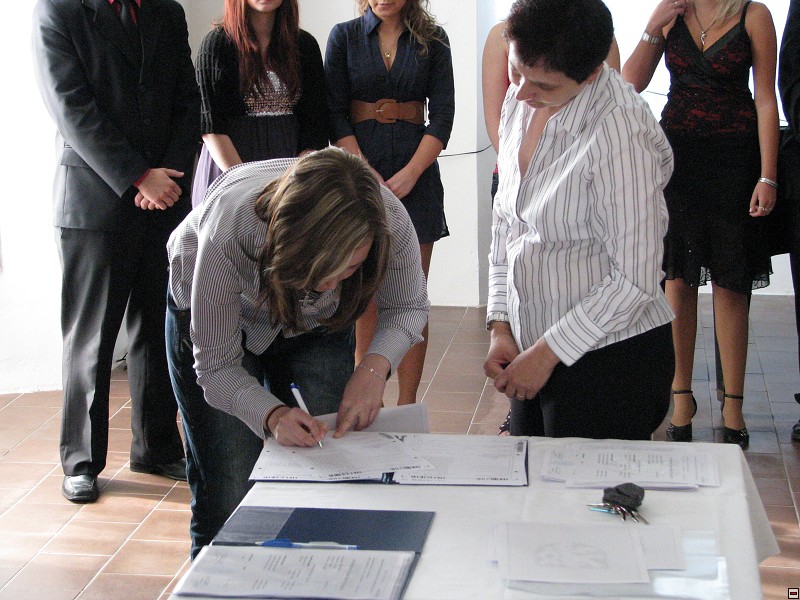 img00032.jpg