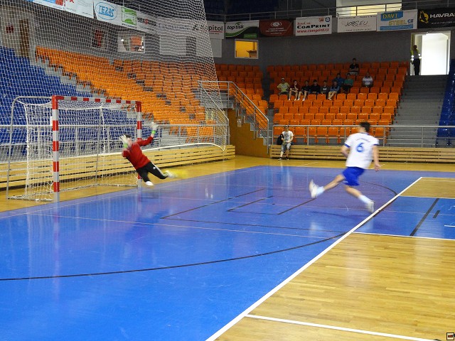 img00008.jpg