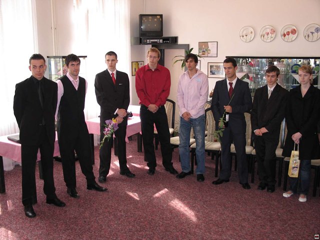 img00019.jpg