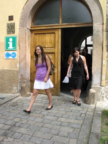 img00106.jpg